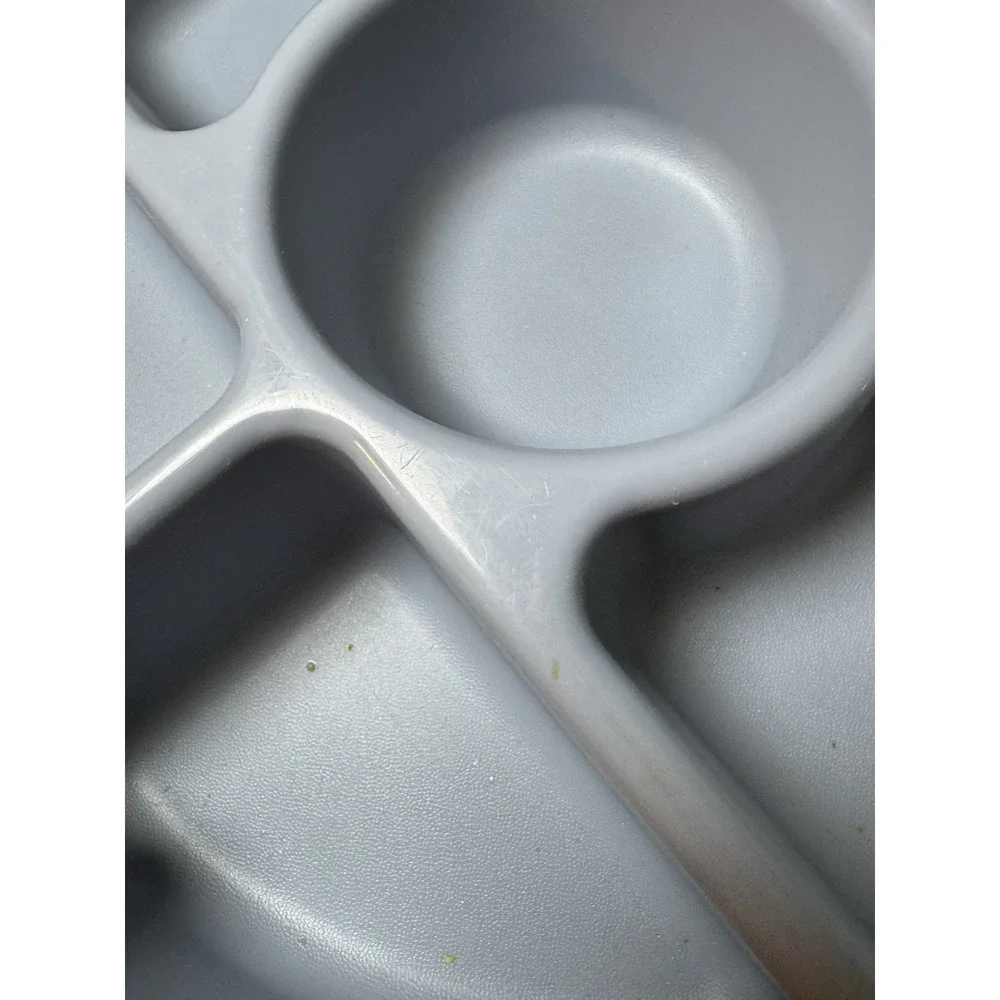 Rubbermaid Servin Saver 0259 Divided Holiday Party Tray Platter Blue With Lid